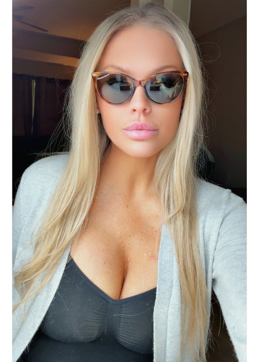 Gucci Tortoiseshell Cat-Eye Sunglasses with Gold Embellished Logo Sides main image 9